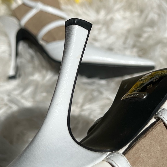 💖Vintage white pointed closed toe hight heel pumps - Picture 7 of 11